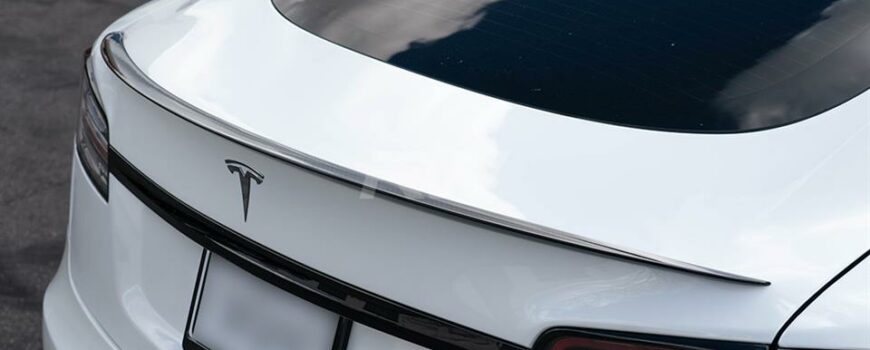 Karbonfiber spoiler til tesla model s